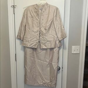 Jessica Howard Beaded Jacket and dress Set in Light Champagne